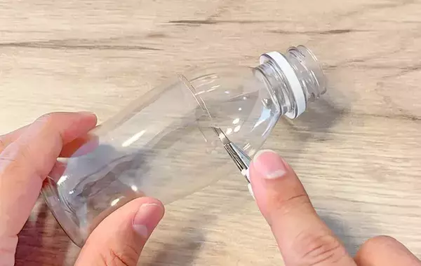 飲み終わった『R-1』容器は捨てない！　春の外遊びで役立つアイテムにリメイク！