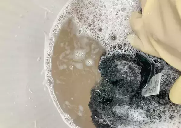 帽子・手袋・スヌード…　冬小物を洗ってみたら驚きの結果に！【洗濯のプロ監修】