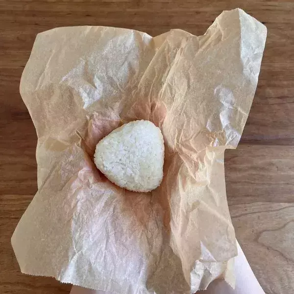 炊飯前にごま油を『小さじ1杯』入れて！　炊き上がりの違いに「目からウロコ」「お手軽すぎ」