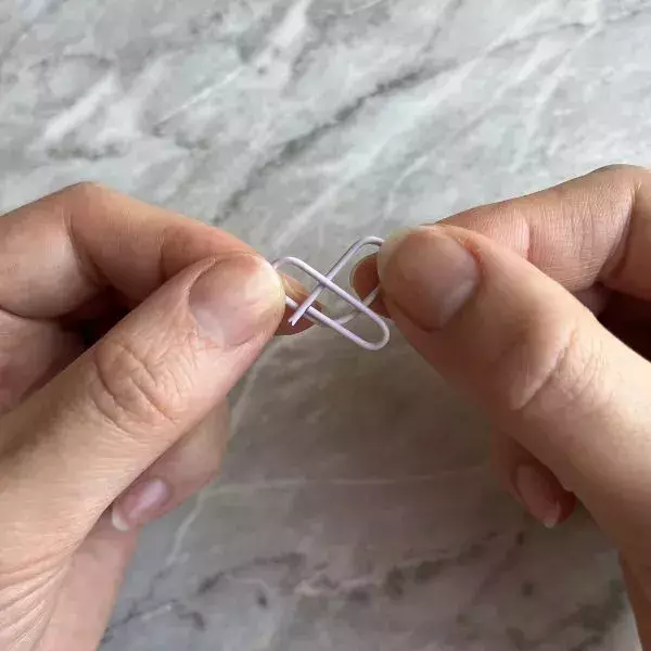 ゼムクリップはL字で固定してみて！　思わぬ強度に「抜け落ちない」「大正解かも」