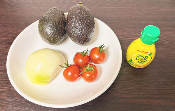 アボカドがあったらこれ作って！　10分でできる絶品ソースに「食べる手が止まらない」