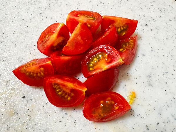 麺を冷水でシメて…　野菜たっぷりの時短レシピに「リピート確定です」「あっさり食べられる」