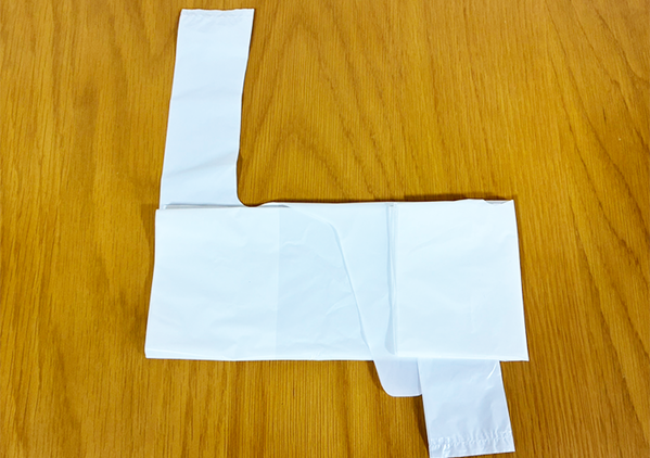 「三角折りや四角折りもいいけれど…」　かわいく収納できる袋のたたみ方に「これから流行りそう」