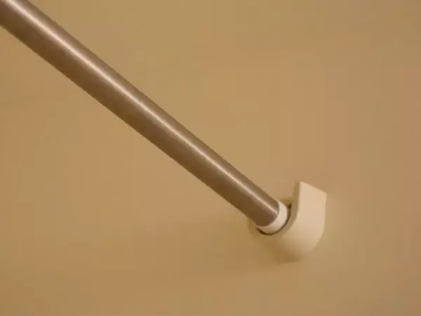 「ミシンも針も使いません」　布と突っ張り棒で作る『日よけ』に「不器用でもできた」【DIY4選】