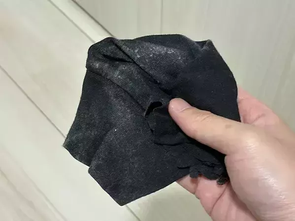 ボロボロのヒートテック、捨てるの待って！　1枚の『クロス』として掃除に生かす方法