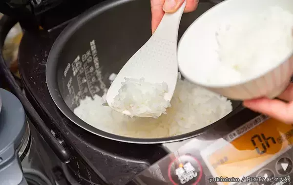 炊き立てのご飯、冷凍する前に？　調理のプロが教える『冷凍ご飯をおいしく保つコツ』