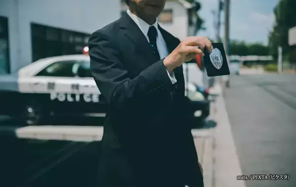 自転車に乗る人は見て！　意外と簡単な「ニセモノ警官の見分け方」【青切符詐欺】