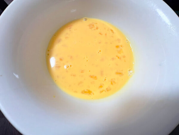 食パンの代わりに使ったのは？　意外すぎるフレンチトーストのレシピに「絶妙なあまじょっぱさ！」