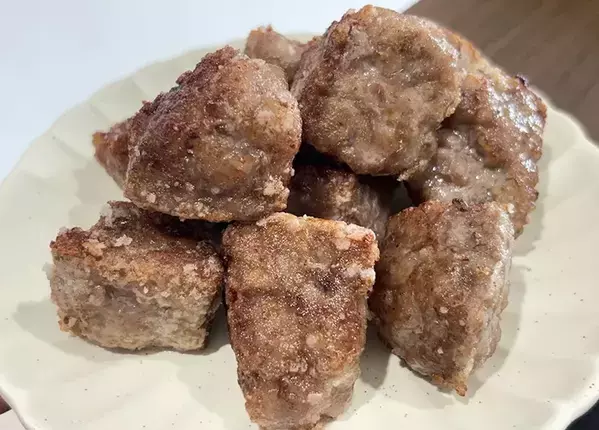 製氷皿に『ひき肉』を詰めたら…　できたものに「子供がパクパク食べた」「冷凍ストックにもいい」