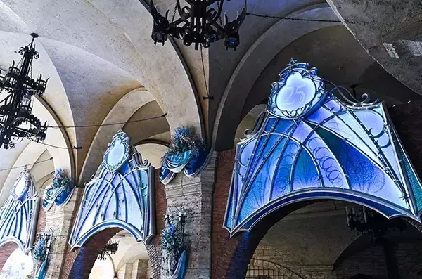 ディズニーで買った『青い中華まん』　中身を見たら…まさかの「味の組み合わせ」だった！