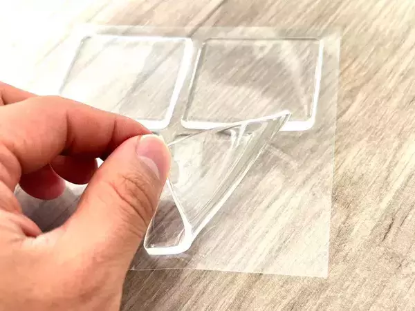 ダイソー耐震マットが至れり尽くせり　「常備したい」「まとめて買う」