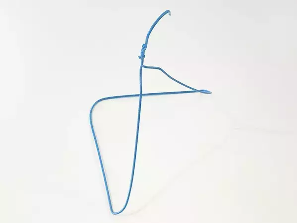 針金ハンガーが『バナナスタンド』に変身　思わぬ活用法に「想像以上に満足」