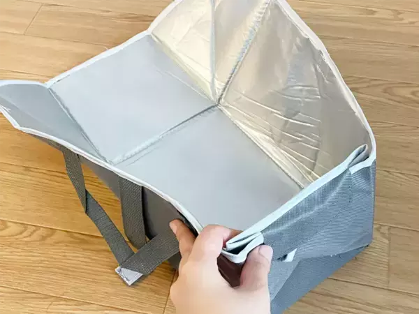 ダイソーの『箱』になるアイロンマットが便利！　100均アイテムに「買ってよかった」