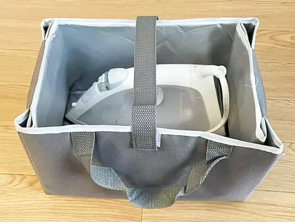 ダイソーの『箱』になるアイロンマットが便利！　100均アイテムに「買ってよかった」