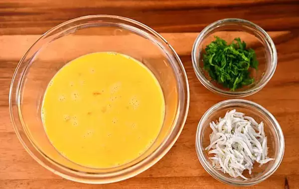 『大さじ2杯』入れてみて！　出汁いらずの玉子焼きが「ふっくら、しっとり」「栄養アップ」【管理栄養士】