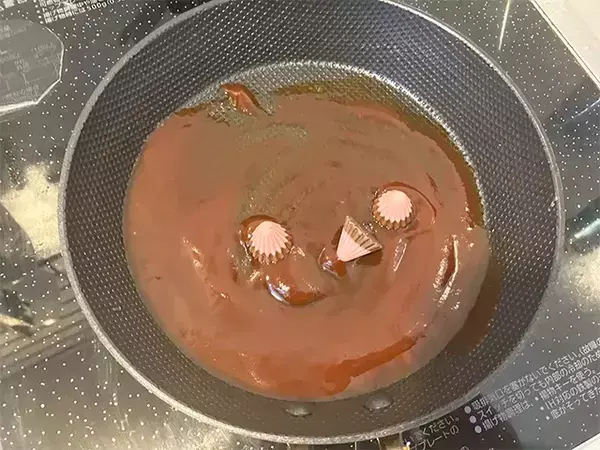 デミグラスソースの‟隠し味”　選んだ人気菓子に「定番にしたい」