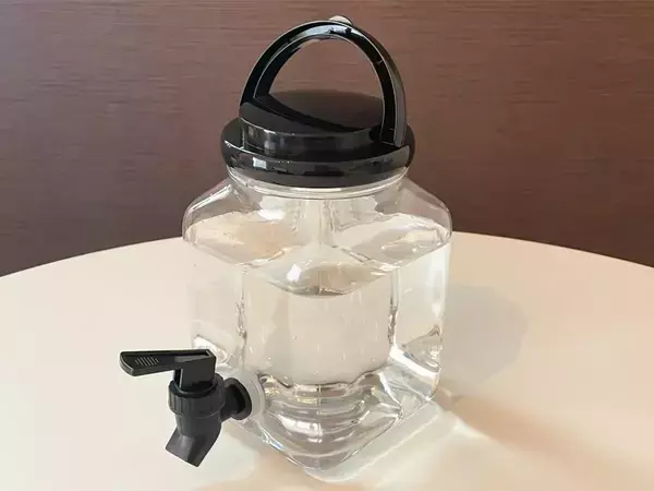 110円のウォータージャグが防災で活躍！　使わない時は中に？【防災ボトル】