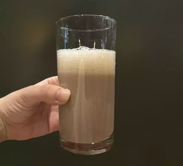 【検証】牛乳にサイダーを入れてみた結果…　まさかの反応が寄せられた