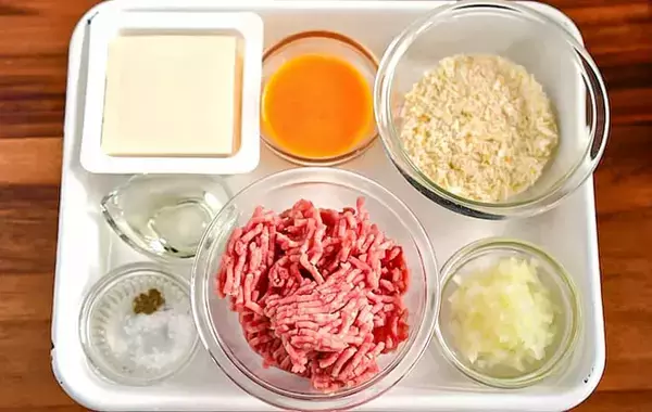 豆腐とひき肉を混ぜて…　玉子焼き器で作る「管理栄養士の簡単おかず」【節約レシピ】