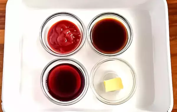 豆腐とひき肉を混ぜて…　玉子焼き器で作る「管理栄養士の簡単おかず」【節約レシピ】