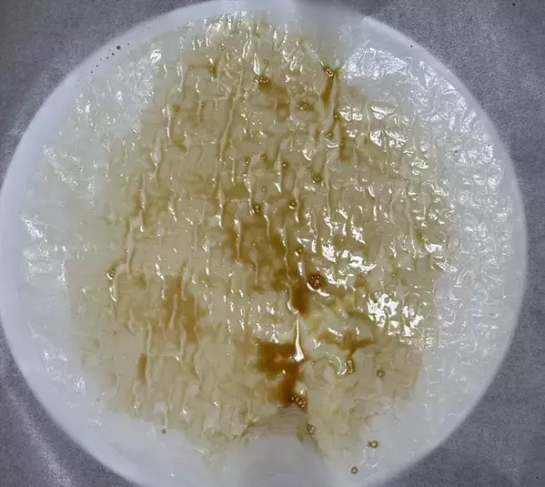 レンジで3分！ 　余ったライスペーパーが『サクサクのおつまみ』に化ける裏技