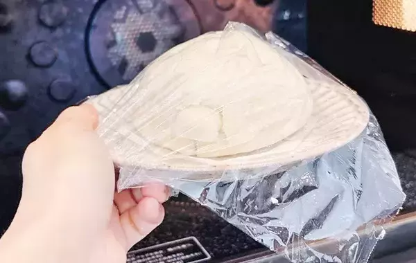 肉まんに穴を開けて…　できた簡単おやつに「相性抜群」「見た目も100点！」