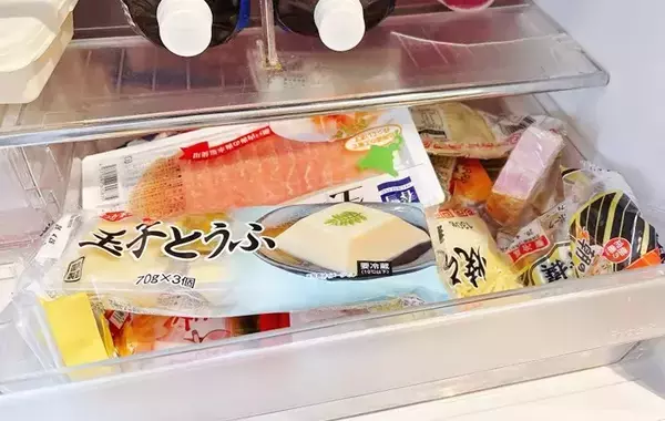 使い古したタッパーで解決！　冷蔵庫が片づく活用法に「捨てなくてよかった」