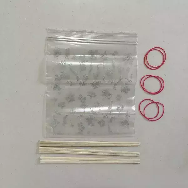 『お湯を入れて40分』　冷凍庫で冷やすと？裏技に「知らなかった」「早速試します」