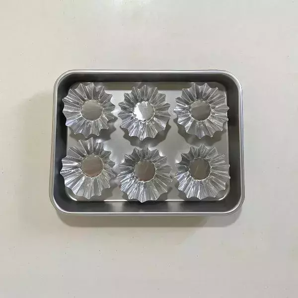 『お湯を入れて40分』　冷凍庫で冷やすと？裏技に「知らなかった」「早速試します」