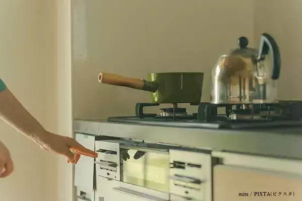 地震速報後の数秒間のパニックを避ける　元救助隊長が教える『室内で最初に向かうべき場所』