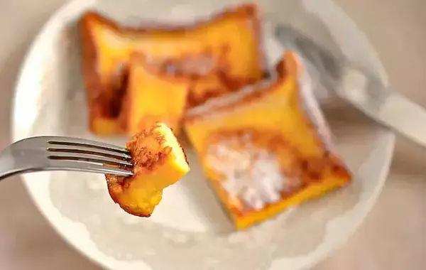 玉子焼き器でフレンチトーストを作ったら…　試した結果に「1枚ピッタリ」「思わず笑顔」【管理栄養士】