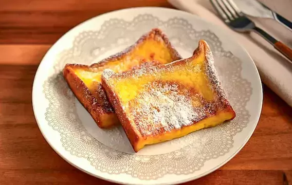 玉子焼き器でフレンチトーストを作ったら…　試した結果に「1枚ピッタリ」「思わず笑顔」【管理栄養士】