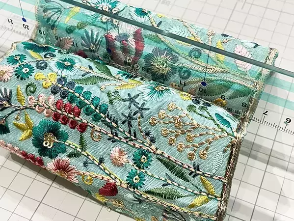 100均のメラミンスポンジとお菓子缶で？　10分でできるDIYに「いっぱい作りたくなる」