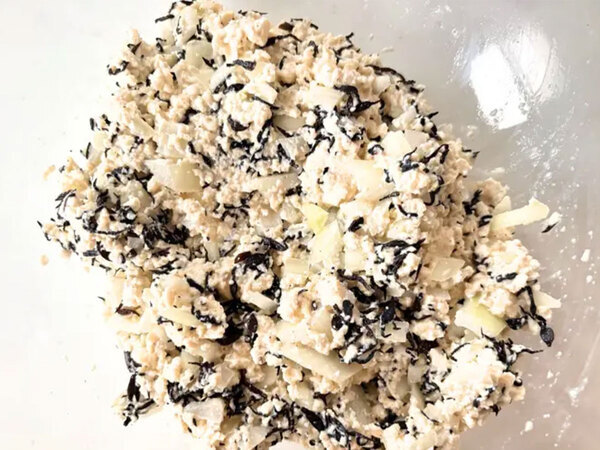 ピーマンと豆腐をフライパンで…　できた簡単おかずに「無言でパクパク」「夫が絶賛」