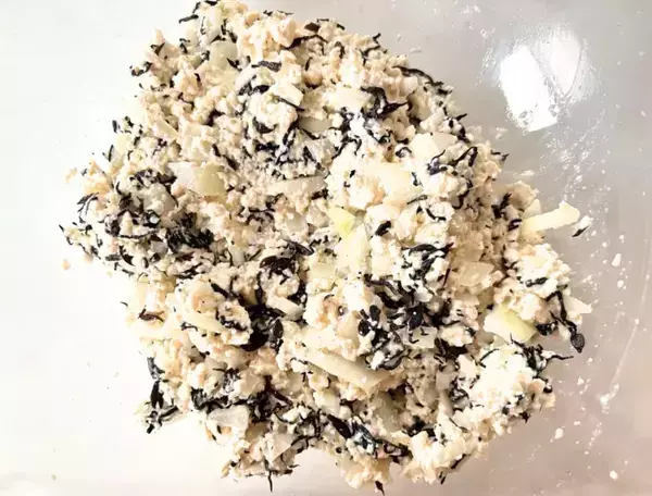 ピーマンと豆腐をフライパンで…　できた簡単おかずに「無言でパクパク」「夫が絶賛」