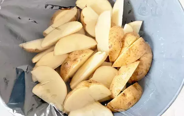 フライドポテトにコーンスープの素をまぶして…　できた一品に「家族全員どハマり」