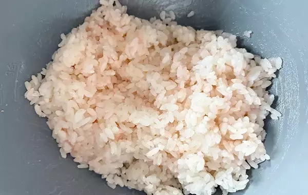 パスタソースを『おにぎり』に活用！　簡単＆節約アイディアに「この手があったか！」