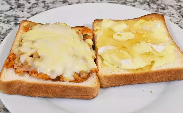 のせて焼くだけ！　天野ひろゆきが教える、『77円』のトーストアレンジ