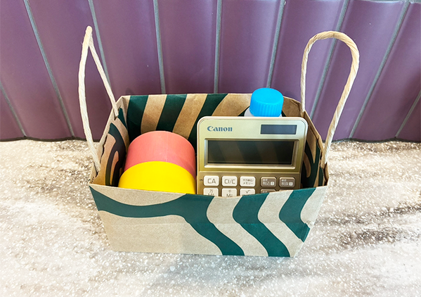 使い道がなくて溜まってる紙袋　5分でできる、知って得する活用法に「考えた人天才」