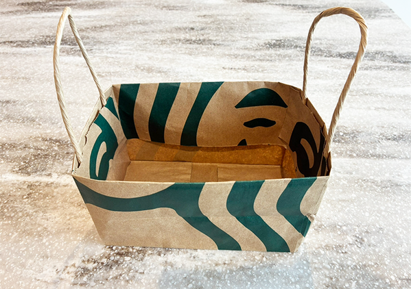 使い道がなくて溜まってる紙袋　5分でできる、知って得する活用法に「考えた人天才」