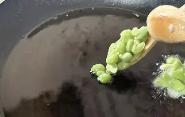 むき枝豆を『片栗粉』と混ぜて…　できたものに、子供が「もっとないの？」と激ハマり