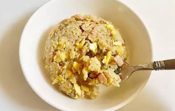 いつものチャーハンに「大さじ2杯」入れてみて！　試してみたら、子供が「おかわり！」