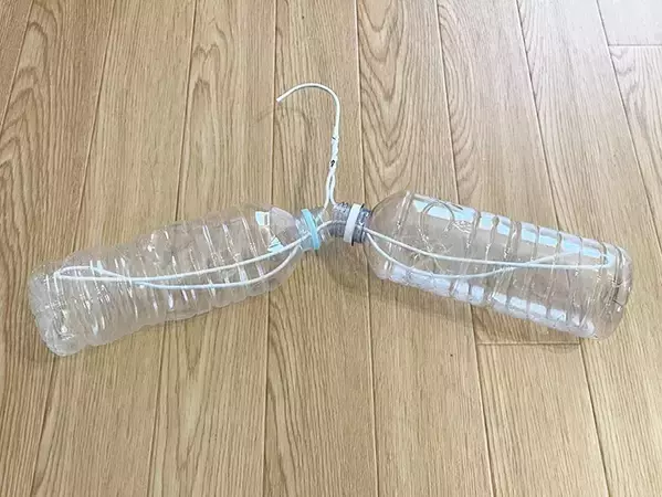 針金ハンガーとペットボトルで？　警視庁が教える意外な活用法に「全然違う！」