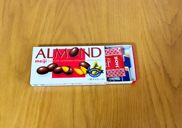 明治のチョコレート箱、捨てたら損！　構造を生かした再利用法に「利便性がバツグン！」