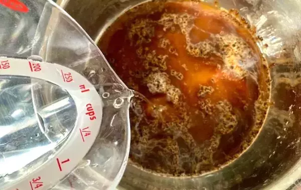 マグカップに粉を入れるの、待った！　インスタントコーヒーのおいしい作り方とは？