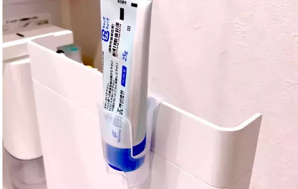 冷蔵庫以外でも大活躍！　100均『薬味ホルダー』をキッチンに置くと…