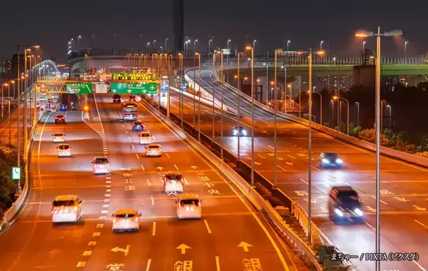 ガソリン代をムダにしない「運転のコツ」　実はアクセルを踏む時に？【事故防止】