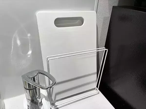 100均のふきんかけの『じゃない使い方』　キッチン周りがより便利になる活用法3選