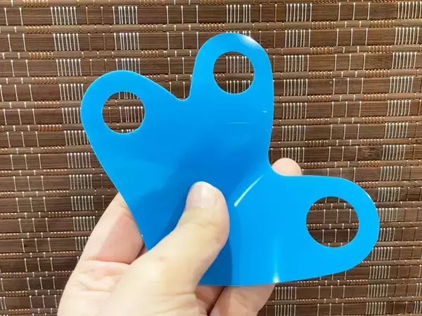 ビニール手袋が脱げる『あのイライラ』を解消！　ダイソーグッズに「こういうの探してた」