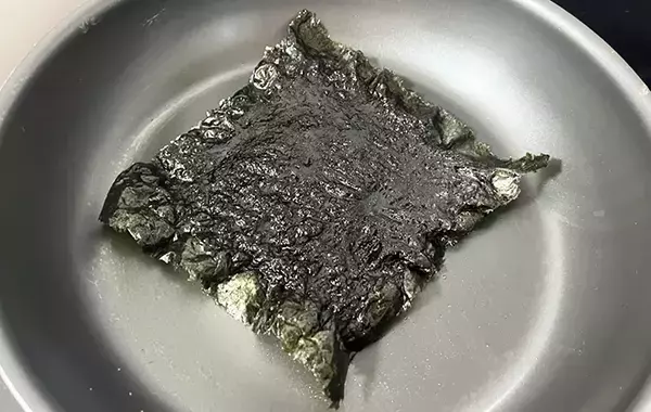 海苔に『1本分』塗ってみて！　夫が絶賛した弁当おかずに「翌日も作った」「ご飯泥棒」【5分レシピ】